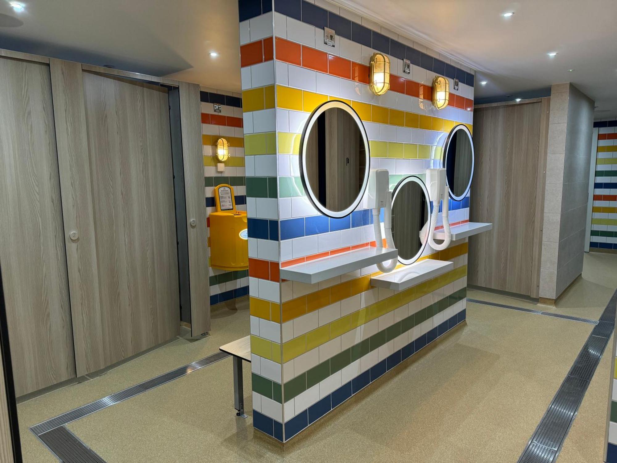 Wildflower, Premium Plus Hot Tub Lodge South Cerney Luaran gambar